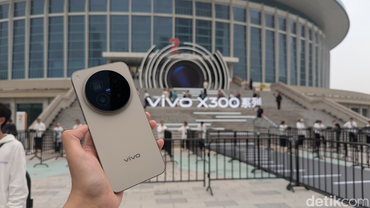 Vivo X300 dan X300 Pro