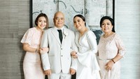 Ibunda Amanda Manopo, Henny Manopo Lugue, meninggal dunia pada 25 Juli 2021 karena penyakit yang diidapnya. Foto: dok instagram Amanda Manopo