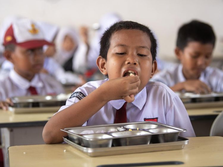 Anak Sekolah di Sumsel Antusias Nikmati Program Makan Bergizi Gratis