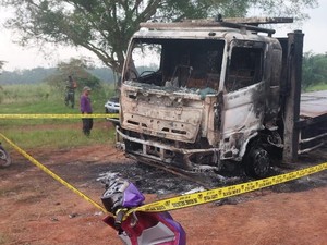Video: Geger Jasad Manusia Ditemukan dalam Truk Terbakar di Sumsel