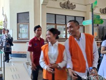 Kala Pasutri Penjual Sayur Tersenyum Dituntut 9 Bulan Penjara