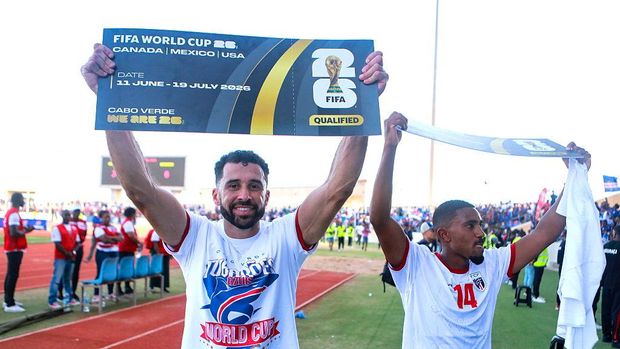 Praia , Cape Verde - 13 October 2025; Roberto Lopes, left, and Deroy Duarte of Cape Verde celebrate their side's qualification for the 2026 FIFA World Cup after the FIFA World Cup 2026 African qualifying match between Cape Verde and Eswatini at Estádio Nacional de Cabo Verde in Praia, Cape Verde. (Photo By Cristiano Barbosa/Sportsfile via Getty Images)