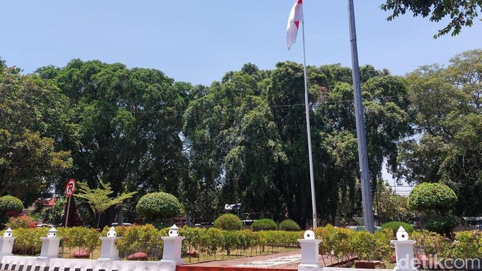 Cuaca panas terik di Cirebon
