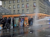 Demo Pro-Palestina di Swiss Berujung Bentrokan