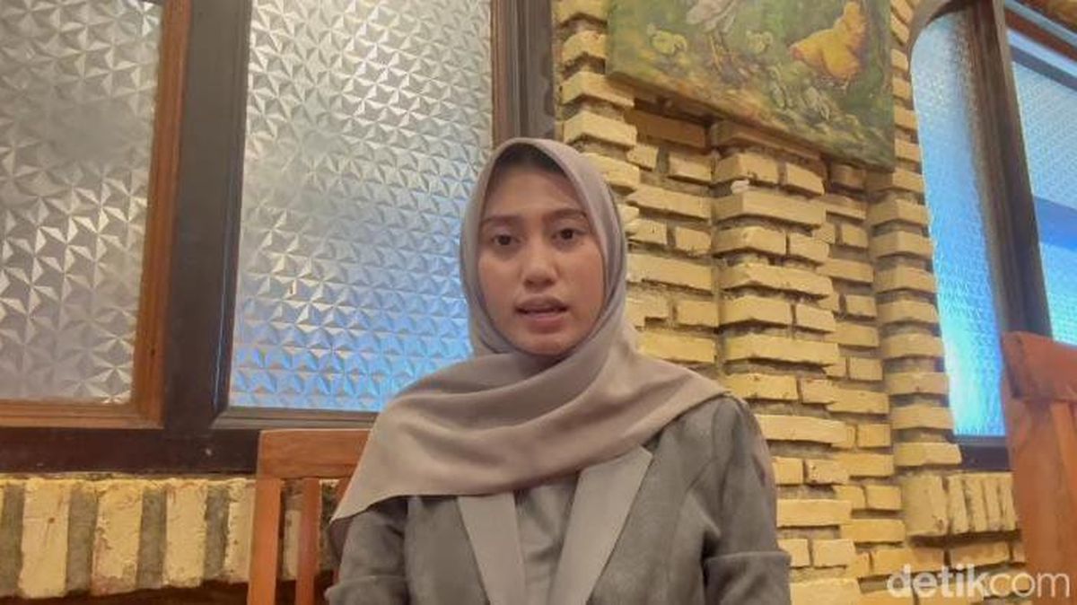 Ketua Komisi DPRD Gorut Dheninda Minta Maaf Usai Viral Diduga Ejek  Demonstran