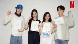 Wajah Serius Cast Grand Galaxy Hotel Baca Naskah Perdana