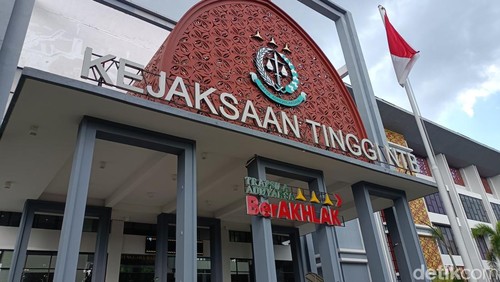Gedung Kejati NTB di Jalan Langko, Kota Mataram, Selasa (14/10/2025). (Foto : Abdurrasyid Efendi/detikBali).