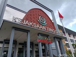 Jaksa Diduga Terima Aliran Uang dari Mantan Kepala BPN Sumbawa