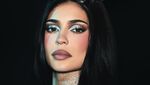 Kylie Jenner Bermahkota, Pesan Khusus ke Desainer Indonesia Rinaldy Yunardi