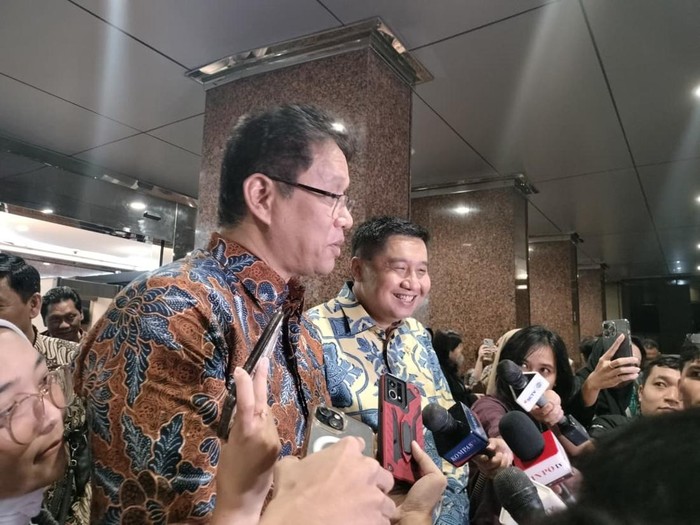 Menteri Keuangan Purbaya Yudhi Sadewa dan Menteri Perumahan dan Kawasan Permukiman (PKP) Maruarar Sirait