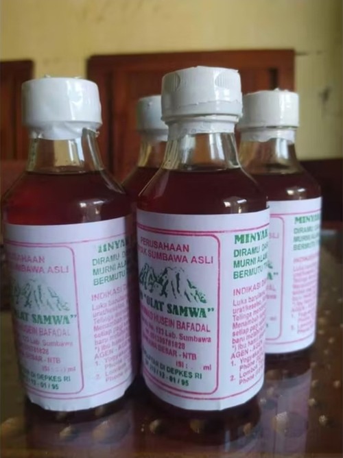 Minyak Tradisional Khas Sumbawa yang dibuat Saat Prosesi Tradisi Malala. (Tangkap Layar Shoope)