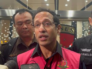 Pengacara Pastikan Nadiem Hadiri Sidang Dakwaan Kasus Chromebook Hari Ini