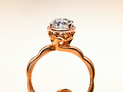 3 Ide Hadiah Ulang Tahun Pernikahan, Pilihan Berkesan & Simbol Cinta Abadi