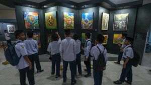 Terpukau Pesona Kaligrafi Islam Dunia di Kendari