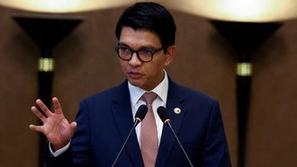Madagaskar Cabut Kewarganegaraan Presiden Rajoelina Usai Dimakzulkan Madagaskar Cabut Kewarganegaraan Presiden Rajoelina Usai Dimakzulkan
