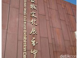 Mencoba 5 Efek Ricoh Realme GT 8 Pro di Tembok Besar China