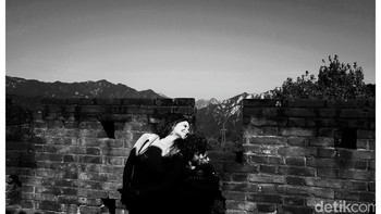 Mode Monotone” dari Ricoh GR memberi kesan klasik dan tenang. Foto: Khadijah Nur Azizah