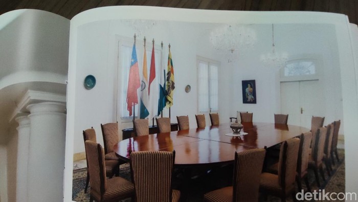 Ruangan Panca Negara dengan lima bendera 5 negara di dalamnya