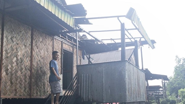 Badan Penanggulangan Bencana Daerah (BPBD) mencatat sebanyak 21 unit rumah di Kabupaten Pinrang, Sulawesi Selatan (Sulsel) rusak akibat angin kencang.