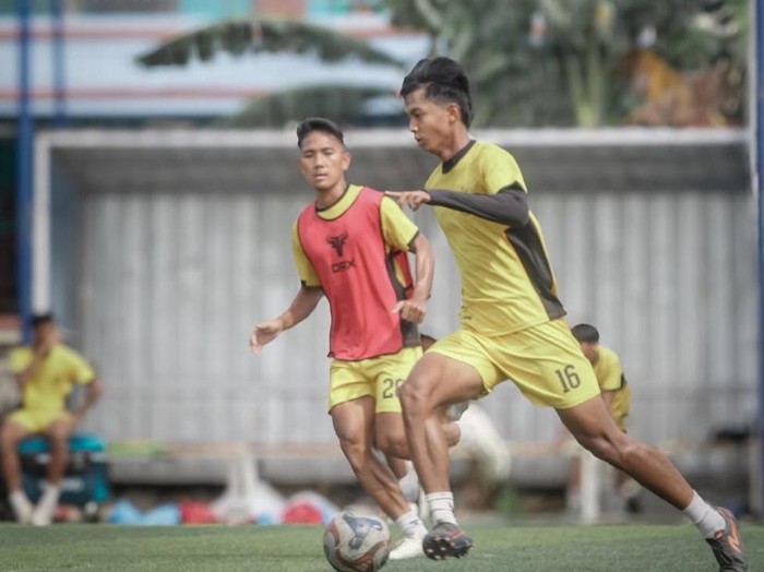 Sesi latihan PSIS di lapangan Wisesa, Mranggen.