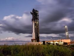 SpaceX Luncurkan Starship Kesebelas, Uji Teknologi Pulang Pergi ke Mars