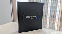 Unboxing Vivo X300 Pro