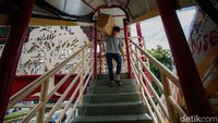 Program ini bertujuan mendukung mobilitas warga, mengurangi potensi kecelakaan lalu lintas, serta mendorong penggunaan fasilitas publik secara optimal.