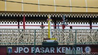 Pemeliharaan dilakukan pada JPO yang masih layak secara struktural namun membutuhkan perawatan agar tetap aman dan nyaman.