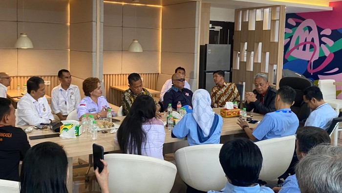 Wamensos bertemu dengan relawan Prabowo-Gibran di Kemensos (Dwi/detikcom)
