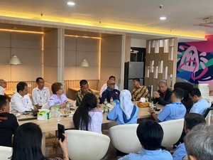 Wamensos Cerita Arahan Prabowo Agar Bansos Tepat Sasaran Saat Bertemu Relawan