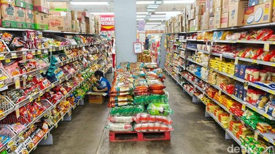 Warga Kian Hemat, Supermarket di Jakarta Jadi Sepi Pembeli