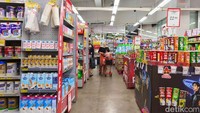 Situasi ini membuat masyarakat kini lebih berhati-hati dalam mengatur pengeluaran.