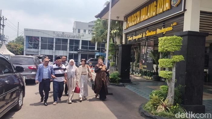 Yai Mim dan istri diperiksa soal laporan penistaan agama