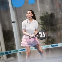 7 Gaya Sporty-Girlie Aaliyah Massaid, Bisa Jadi Inspirasi Outfit Padel