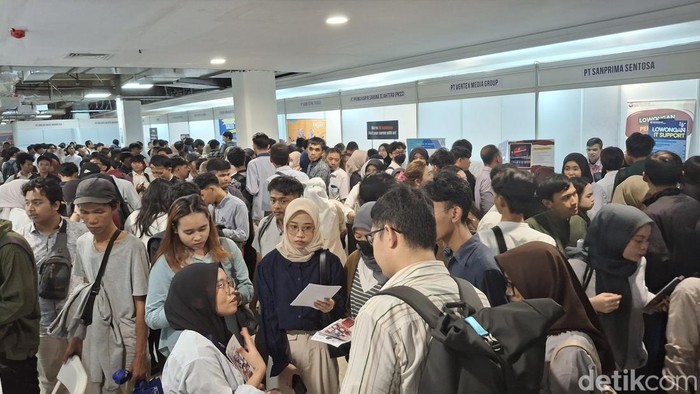 Acara job fair digelar Pemkot Bogor dihadiri 6.000 pelamar, Rabu (15/10/2025). (Solihin/detikcom)