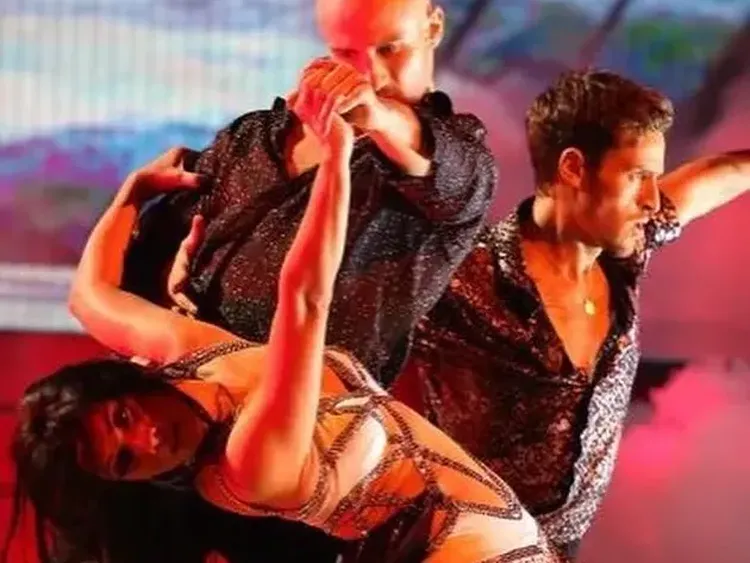 Lincah & Elegan! Aksi Anggun C Sasmi French Dance