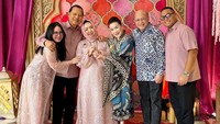 Istri Mario Teguh, Linna Teguh, sudah tak sabar menimang cucu dari Audrey Teguh. Yeay mau jadi Oma, komennya. (Foto: dok Instagram audreyteguh)