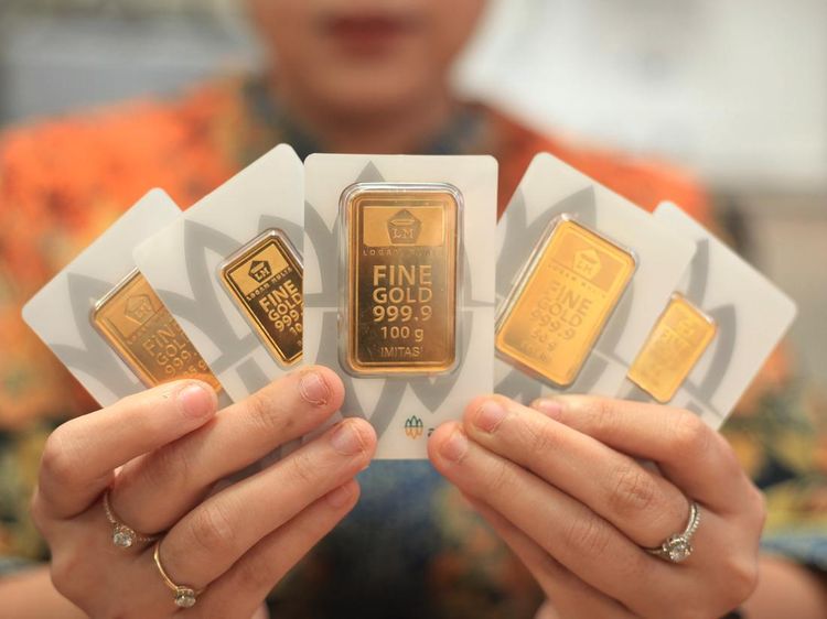 Harga Emas Antam Tembus Rekor Tertinggi, Sentuh Rp2,38 Juta per Gram