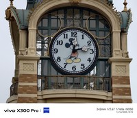 Hasil foto Vivo X300 Pro di Disneyland Shanghai