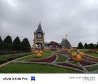 Hasil foto Vivo X300 Pro di Disneyland Shanghai