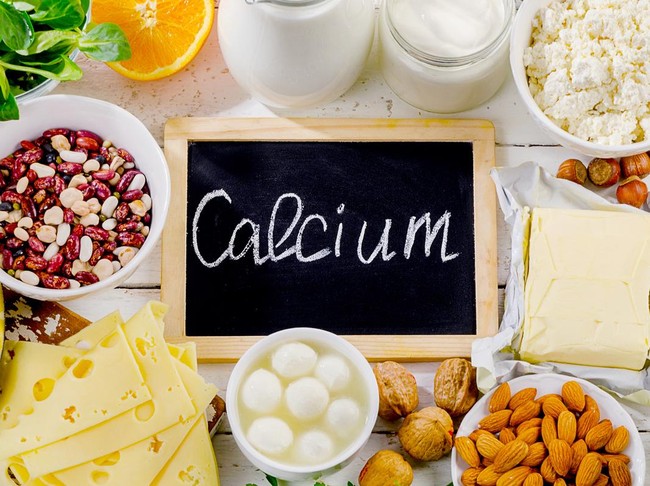 Products rich in calcium. Healthy food. Flat lay