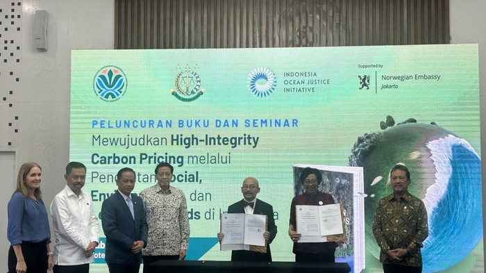 IOJI luncurkan buku soal safeguards nilai ekonomi karbon (Kadek/detikcom)