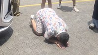 Irfan Hakim sampai sujud syukur.  Foto: Instagram @irfanhakim75