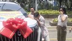 Irfan Hakim Sujud Syukur, Ultah ke-50 Dapat Mobil Mewah dari Raffi Ahmad