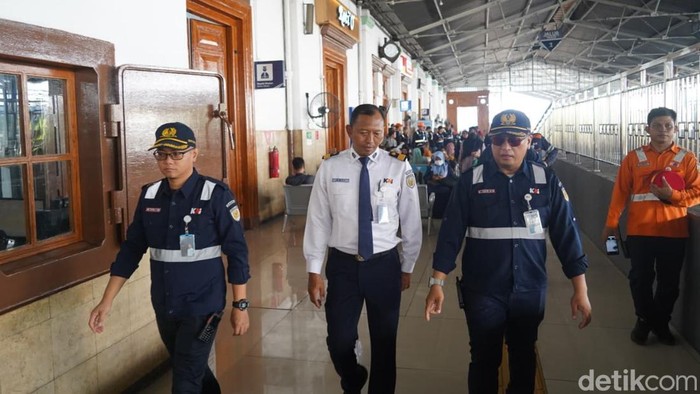 KAI Daop 8 cek kesiapan Stasiun Sidoarjo.