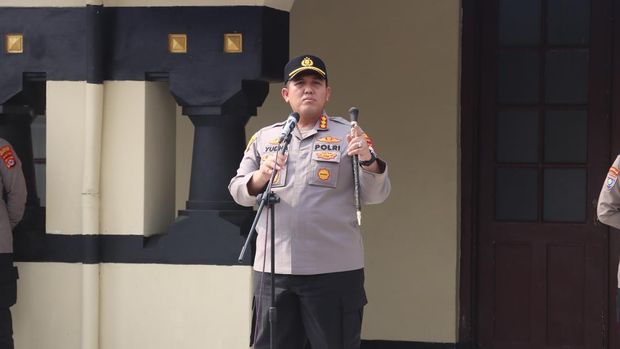 Kapolresta Serang Kota Kombes Yudha Satria mengumpulkan seluruh Bhabinkamtibmas dari jajaran Polsek. (dok.istimewa)