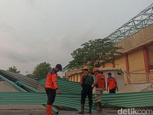 Kerugian Atap Roboh Stadion Gelora Penataran Blitar Capai Rp 2 Miliar