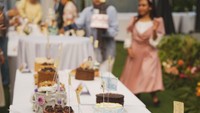 Acara ini diikuti oleh 400 peserta. Mereka diminta membawa cake atau kue yang nantinya bisa dicicipi bersama-sama. Foto: Instagram @hestipurwadinata