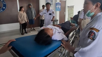 Penampakan Murid SMP 1 Toba yang Dilarikan ke RS Usai Keracunan MBG