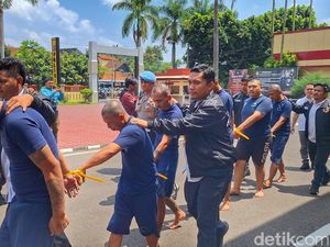 Tampang Lesu Sindikat Pembobol Tempat Gadai di Bandung Usai Ditangkap